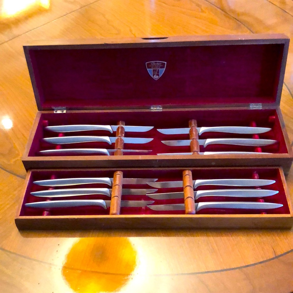 Vintage Gerber Miming 12 Pc Steak Knife Set Legendary Blades Walnut Case